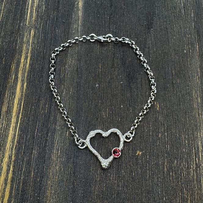 Hovedbilde Kjærlighets-kvisten hjerte armbånd